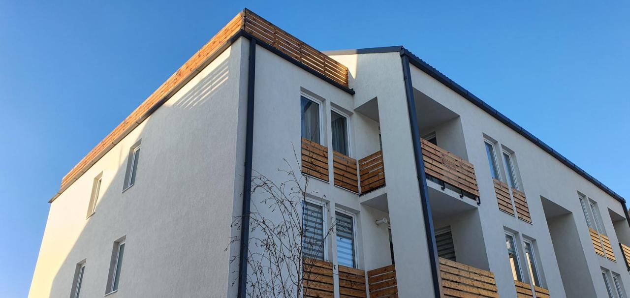 Hoobee Home & Rooftop Terrace Targu Mures Exterior photo
